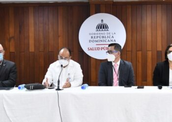 Evalúan en RD posibilidad de vacunar con SINOVAC y Pfizer a niños a partir de 5 años