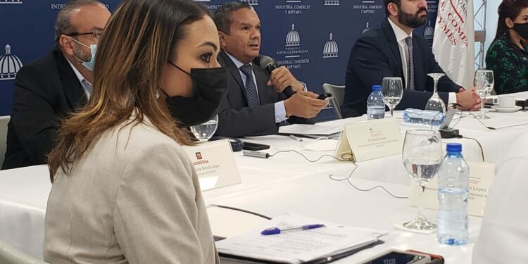 Aprueban 11 nuevas empresas de zonas francas