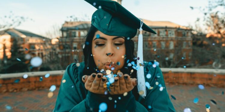 La mitad de los trabajadores del mundo están muy o poco formados