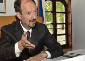 Embajador de Francia en Haití exhorta élites haitianas a emular a las élites dominicanas