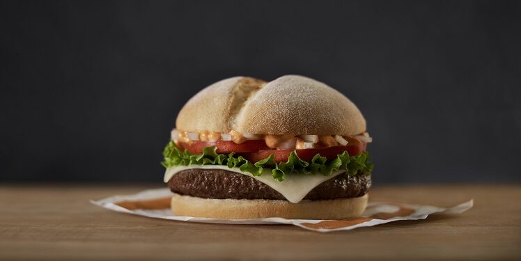 Una multinacional del hamburger aceptará bitcoin como forma de pago en El Salvador