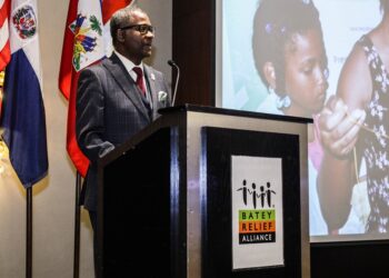 Estudio: Falta de toallas sanitarias causa ausencia del 20% alumnas de Monte Plata