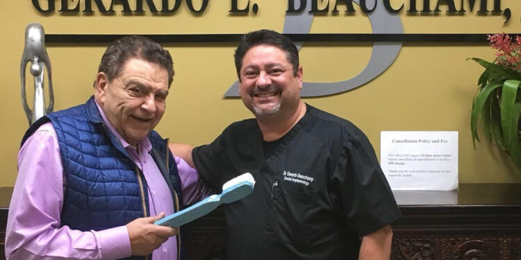 Gerardo Beauchamp resalta cuidado de la sonrisa: