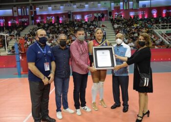 Tribunal Constitucional reconoce trayectoria de la atleta Priscilla Rivera