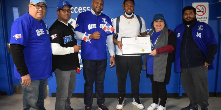 Consulado de RD en Toronto reconoce jugadores Vladimir Guerrero jr y Teoscar Hernández