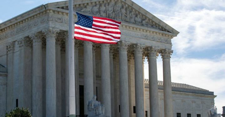 Supremo de EEUU rechaza prohibición del aborto a partir de las seis semanas en Texas