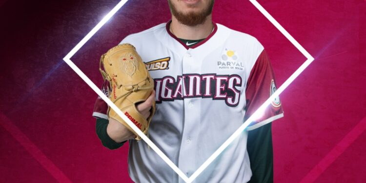 Gigantes del Cibao anuncian al importado Tyler Alexander