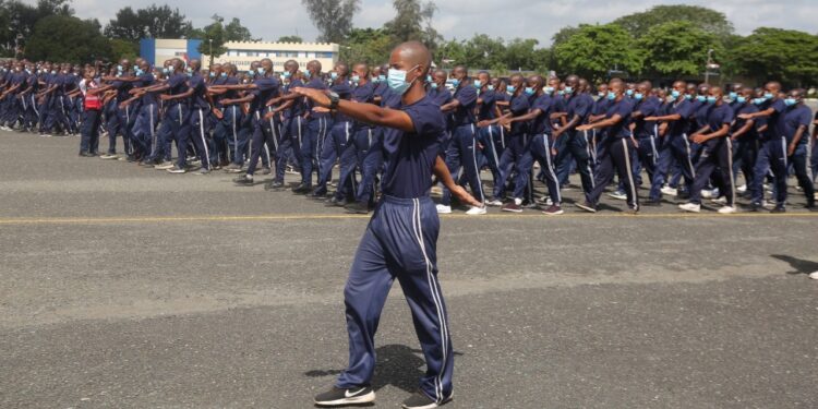 Fuerza Aérea recibe en San Isidro a 509 aspirantes a conscriptos
