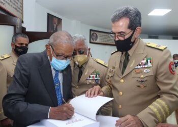 El Ministerio de Defensa presenta Libro de la autoría del Mayor General (r) Ramiro Matos González