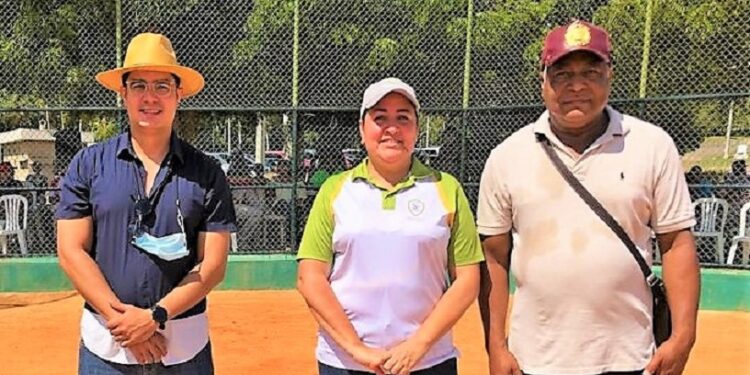 Desde este sábado inicia torneo softbol navideño organizado por el Santiago Country Club