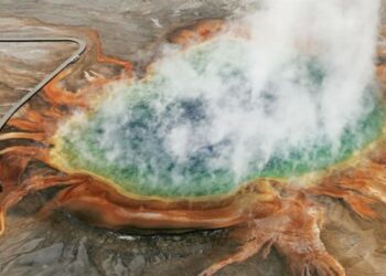 Hay 20 millones de km3 de agua salada encerrada en rocas profundas