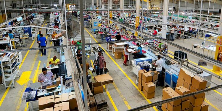 Crédito a la industria manufacturera creció en RD$43,852.39 millones en cinco años