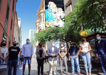 Un mural gigante en Santa Cruz de Tenerife homenajea al trompetista dominicano Nilo Caparrosa