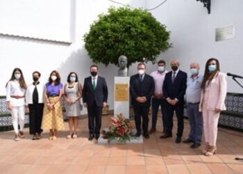 Homenaje a las víctimas de  los "verdugos de ETA" en la calle República Dominicana de Madrid