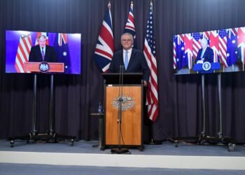 Francia se disgusta con EEUU y Australia por el acuerdo a tres bandas que incluye a Londres