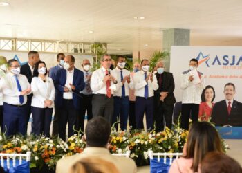 Asegura UASD responderá a las demandas de la sociedad.