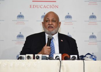 Minerd presenta plan que promete llenar de contenidos útiles La Jornada Escolar Extendida