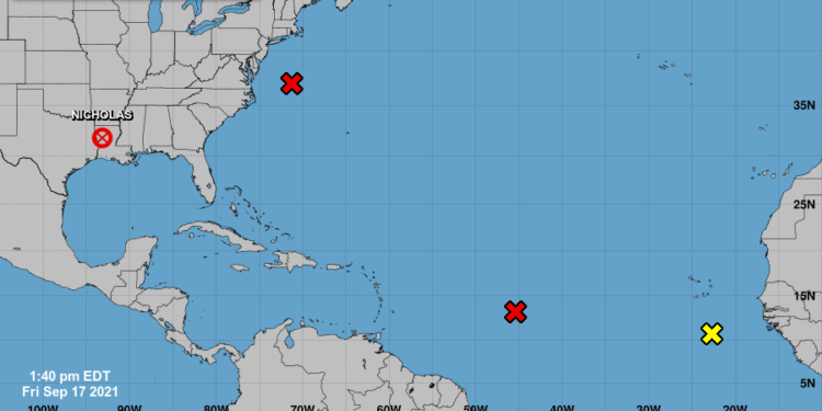 Onda tropical avanza con 60% de convertirse en un ciclón tropical en 48 horas