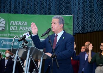 Leonel concluye recorrido en Nueva York con 21 juramentaciones