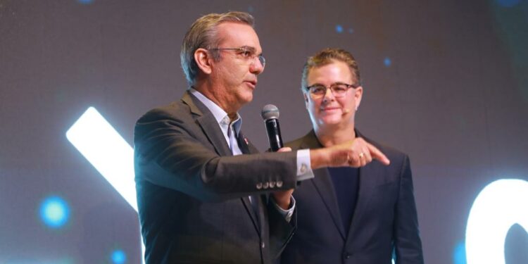 Abinader dice la confianza en el Gobierno genera grandes inversiones