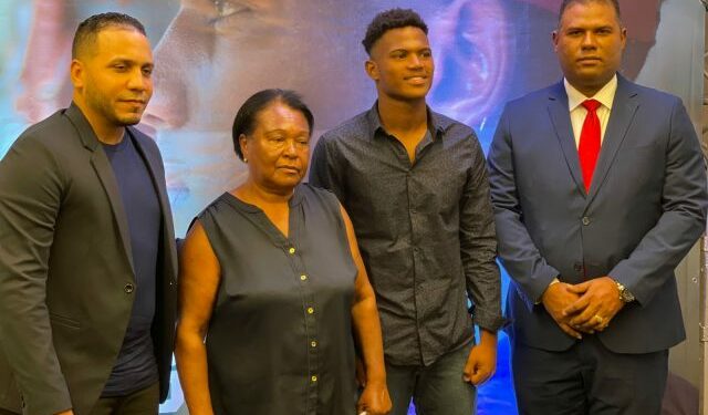 Por 250 millones de dólares: Demandan a los Ranger de Texas en República Dominicana