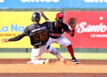 Águilas se imponen a los Leones 11-3