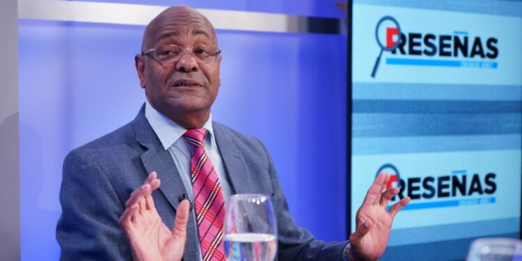 Cándido Mercedes ve “profunda atomización” del sistema de partidos políticos