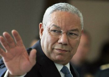 Muere a causa de la COVID-19 Colin Powell