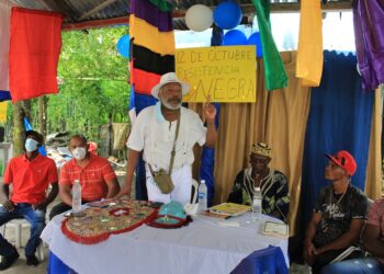 Piden convertir Faro a Colón en una Universidad Internacional Alternativa