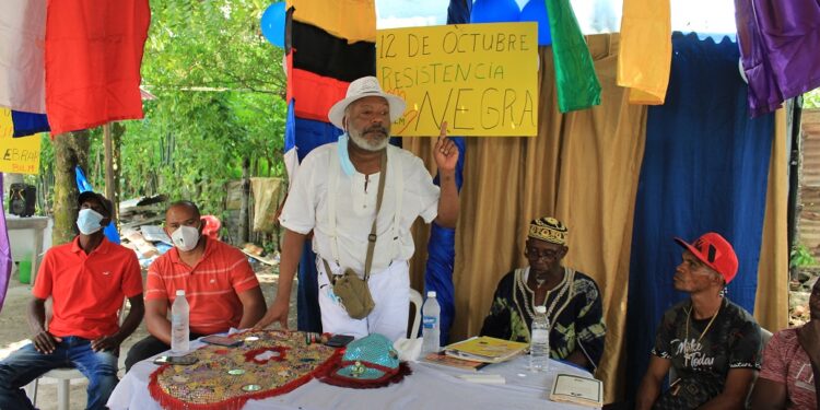 Piden convertir Faro a Colón en una Universidad Internacional Alternativa