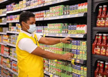 Reportan comercio acelera su ritmo de crecimiento en último trimestre