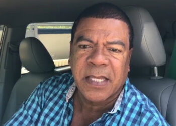 Advierte que el Monorriel y Teleférico afectarán al 100 % de los choferes de Santiago”