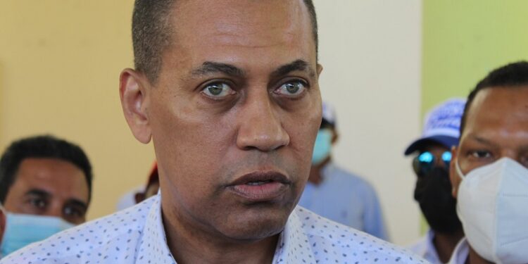 Tribunal condena a Juan Mateo Guerrero a un mes de prisión por difamación contra Guido Gómez.