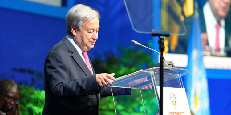 El secretario general de ONU alerta sobre "el desastre que nos amenaza a todos"