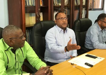 CNTD reclama aumento de un 40% para trabajadores de zonas francas