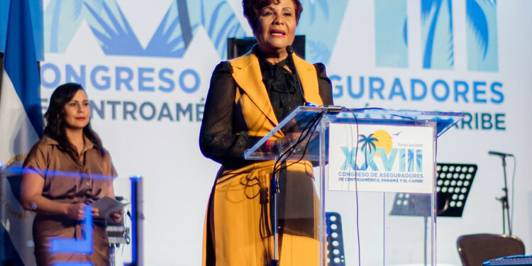 Josefa Castillo revela prima neta de segurados es de 56 mil millones en 2021