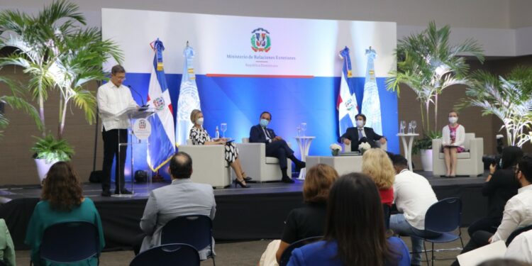 Foro regional plantea necesidad de repensar paradigma del desarrollo turístico