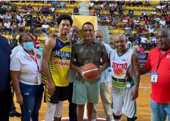 Centro y Quisqueya triunfan en torneo basket superior de SPM