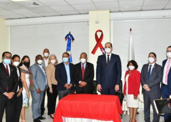 Unas 74 mil 995 personas viven con VIH/SIDA en República Dominicana