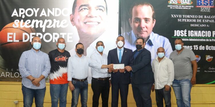 Presidencia apoya con dos millones de pesos al Básquet de Moca