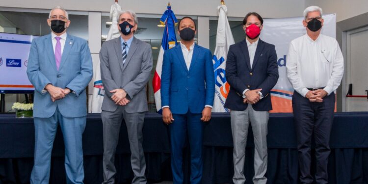 EDESUR garantiza electricidad al estadio Quisqueya Juan Marichal