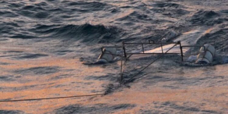 Solo en el mar Mediterráneo flotan 3.760 toneladas desechos plásticos