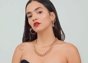 Pirou Pérez, “La gata bajo la lluvia” que llega con una experiencia burlesque a Chao Teatro