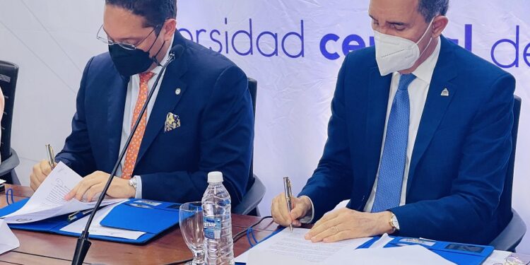 MESCYT y UCE incentivarán el estudio de carreras técnicas en San Pedro de Macorís