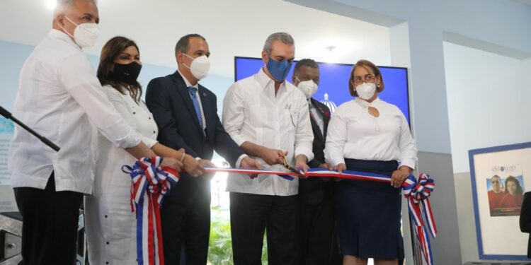 Abinader Inaugura Obras por más de mil millones de pesos.