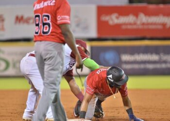 Triunfan Estrellas, Toros y Gigantes en jornada beisbol de este martes