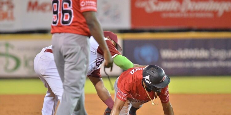 Triunfan Estrellas, Toros y Gigantes en jornada beisbol de este martes
