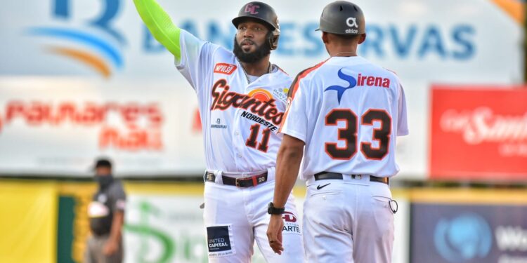 Gigantes caen ante Escogido en el Julián Javier