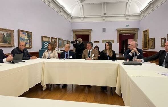 Delegación de RD en la COP26 aborda se reúne con el príncipe Carlos