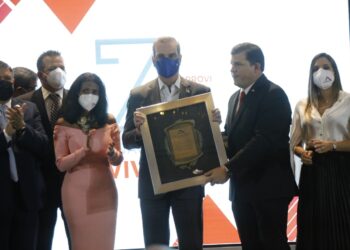 Abinader anuncia ventanilla única de construcción para el primer trimestre de 2022